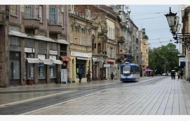 Square 12 Osijek Apartment Екстериор снимка